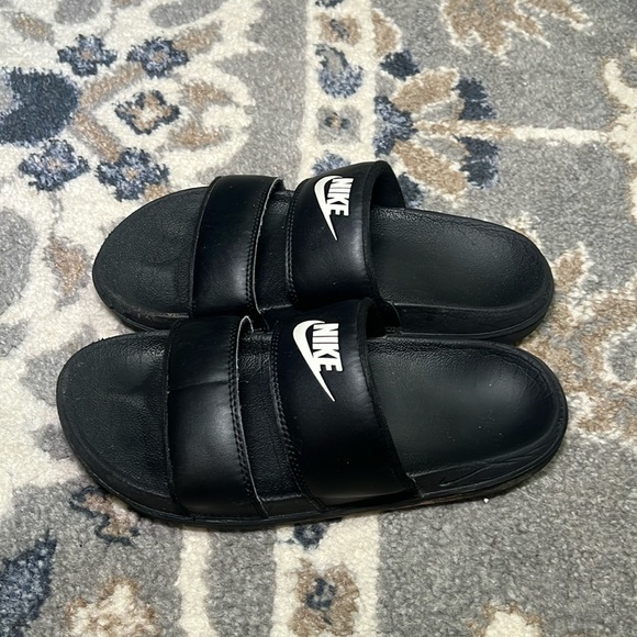 Nike Shoes - Nike Slides